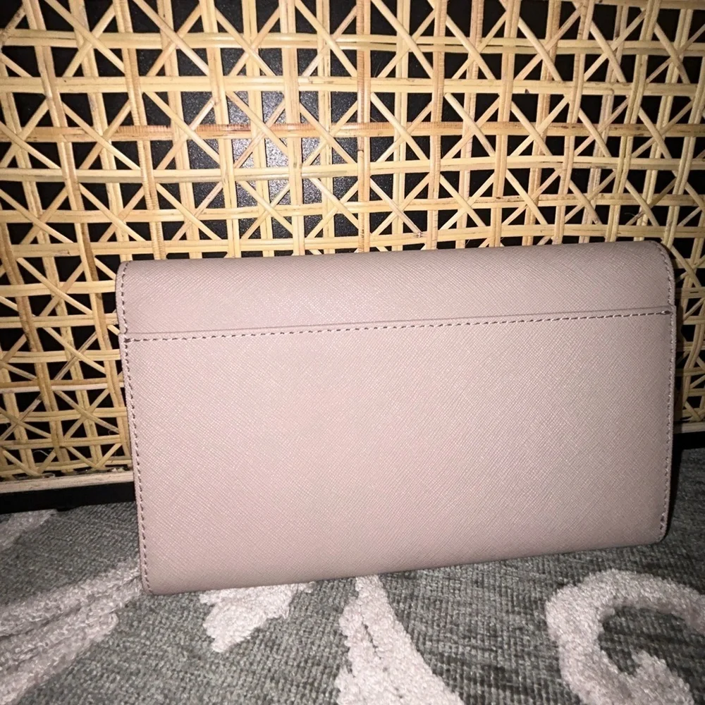 ♠️Kate Spade Mikas Pond Phoenix Saffiano trifold wallet